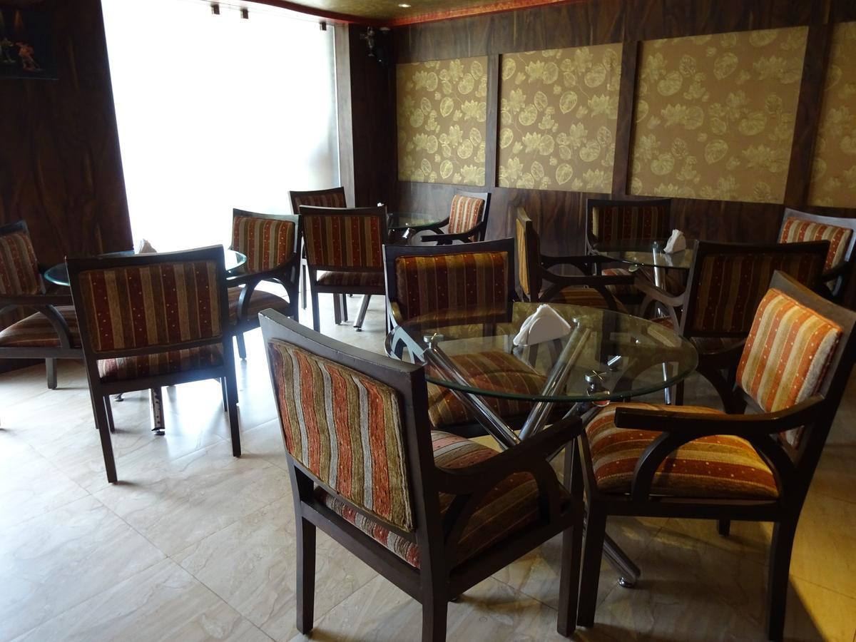 Hotel La Grace Madgao Buitenkant foto
