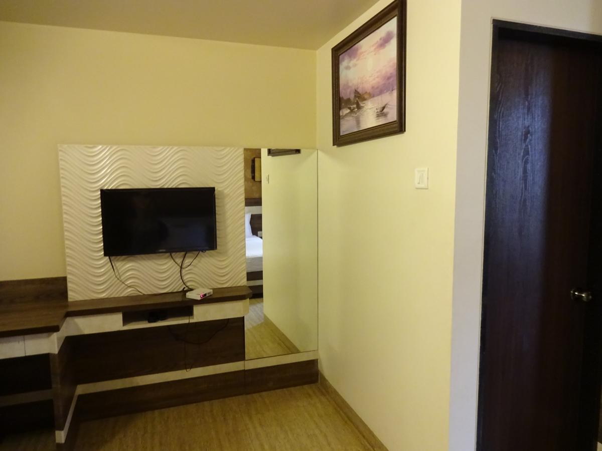 Hotel La Grace Madgao Buitenkant foto