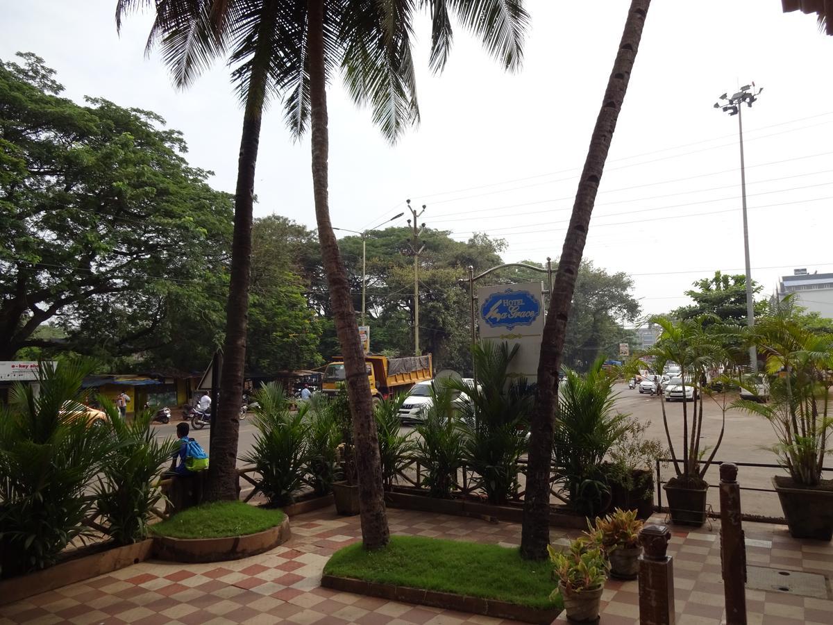 Hotel La Grace Madgao Buitenkant foto